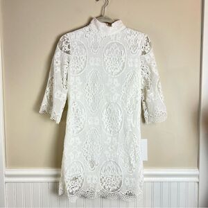 White Lace High Neck Dress Lined Flare Sleeves Scalloped Hem Size Small